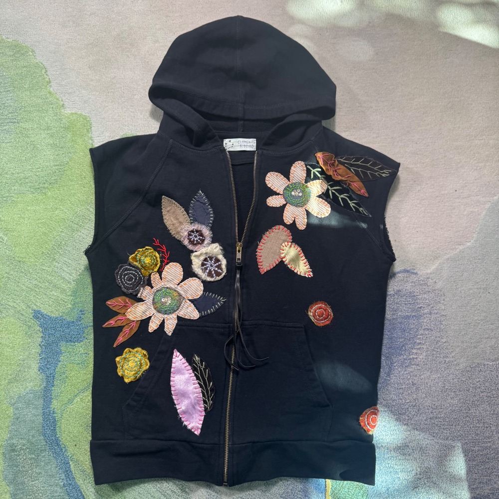 Clements Ribeiro Black Cotton Sleeveless Zip Hoodie Floral Applique England